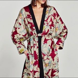 New Zara burgundy floral kimono duster. Small